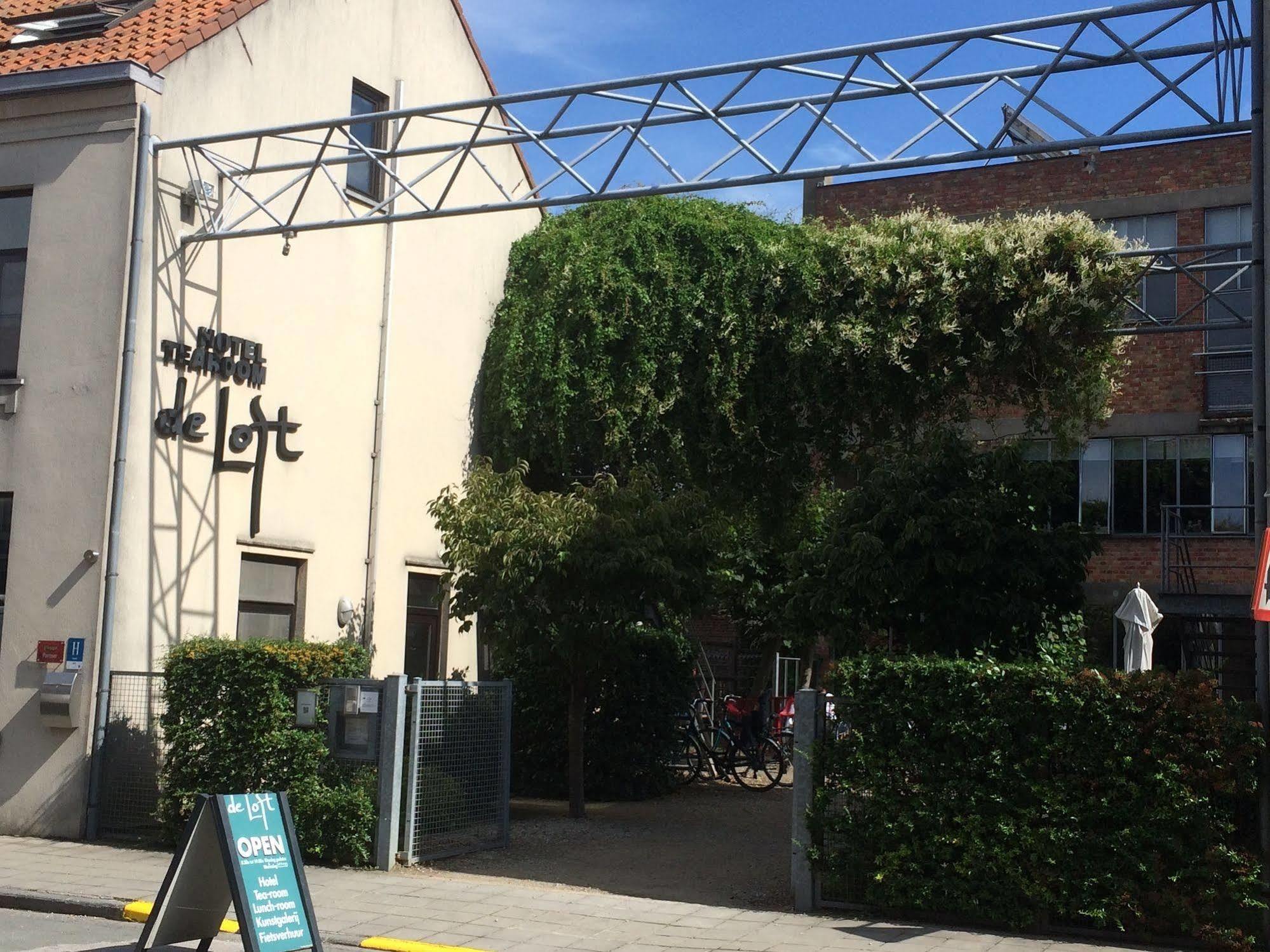 德阁楼酒店 弗尔内 外观 照片